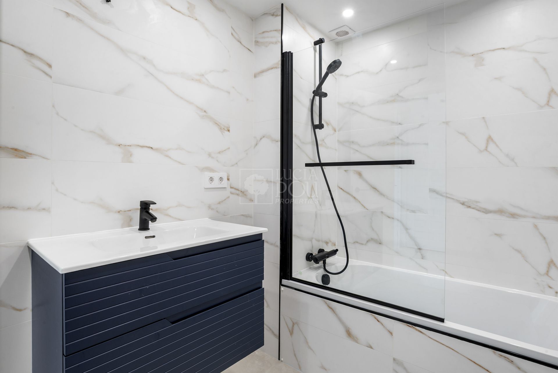 Apartamento Planta Baja  en Nueva Andalucia, Marbella