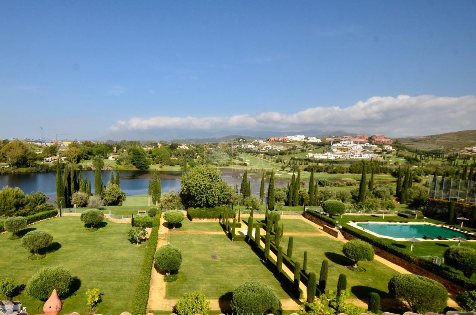 Apartamento Planta Baja  en Los Flamingos, Benahavis