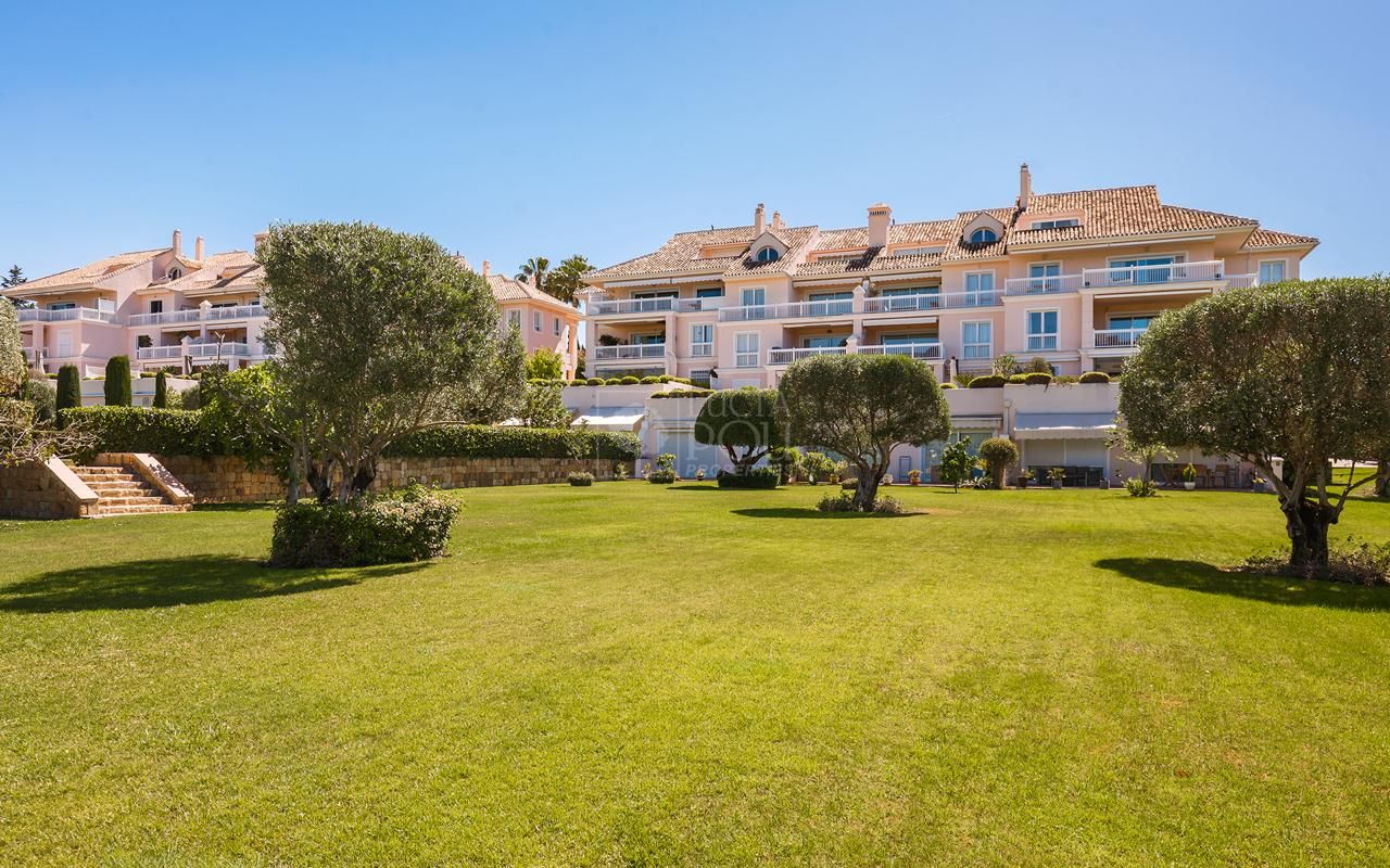 Apartamento Planta Baja  en Los Flamingos, Benahavis
