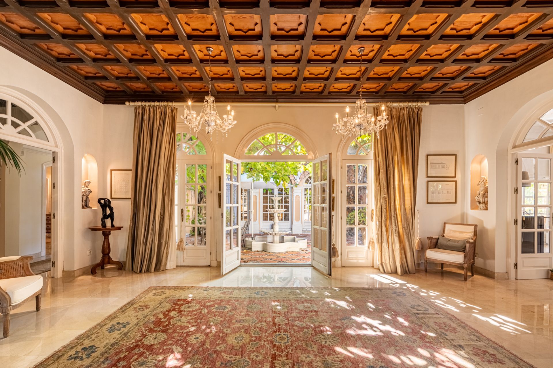 Villa  en Beach Side New Golden Mile, Estepona Este, Estepona
