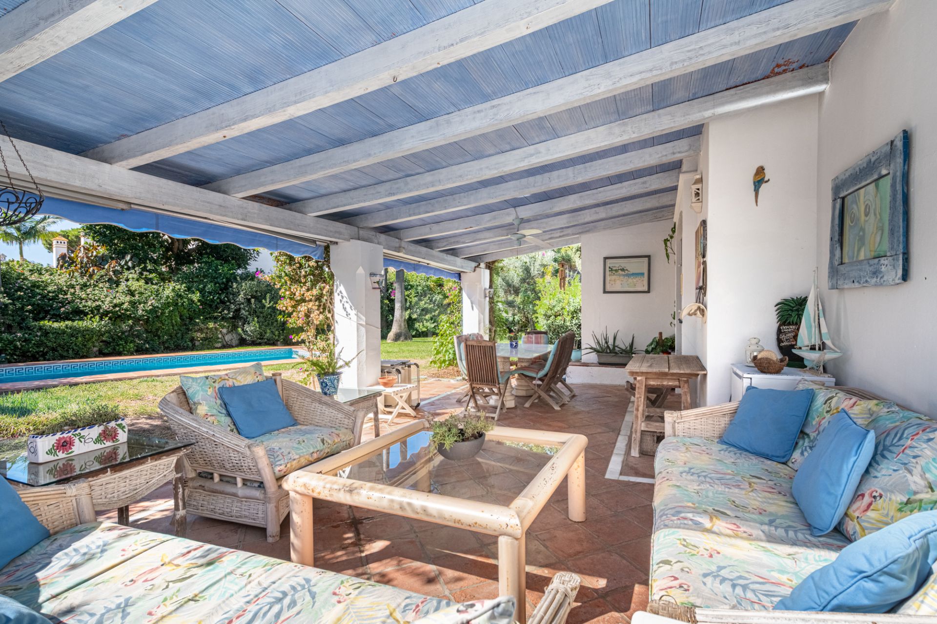 Villa  en Beach Side New Golden Mile, Estepona Este, Estepona
