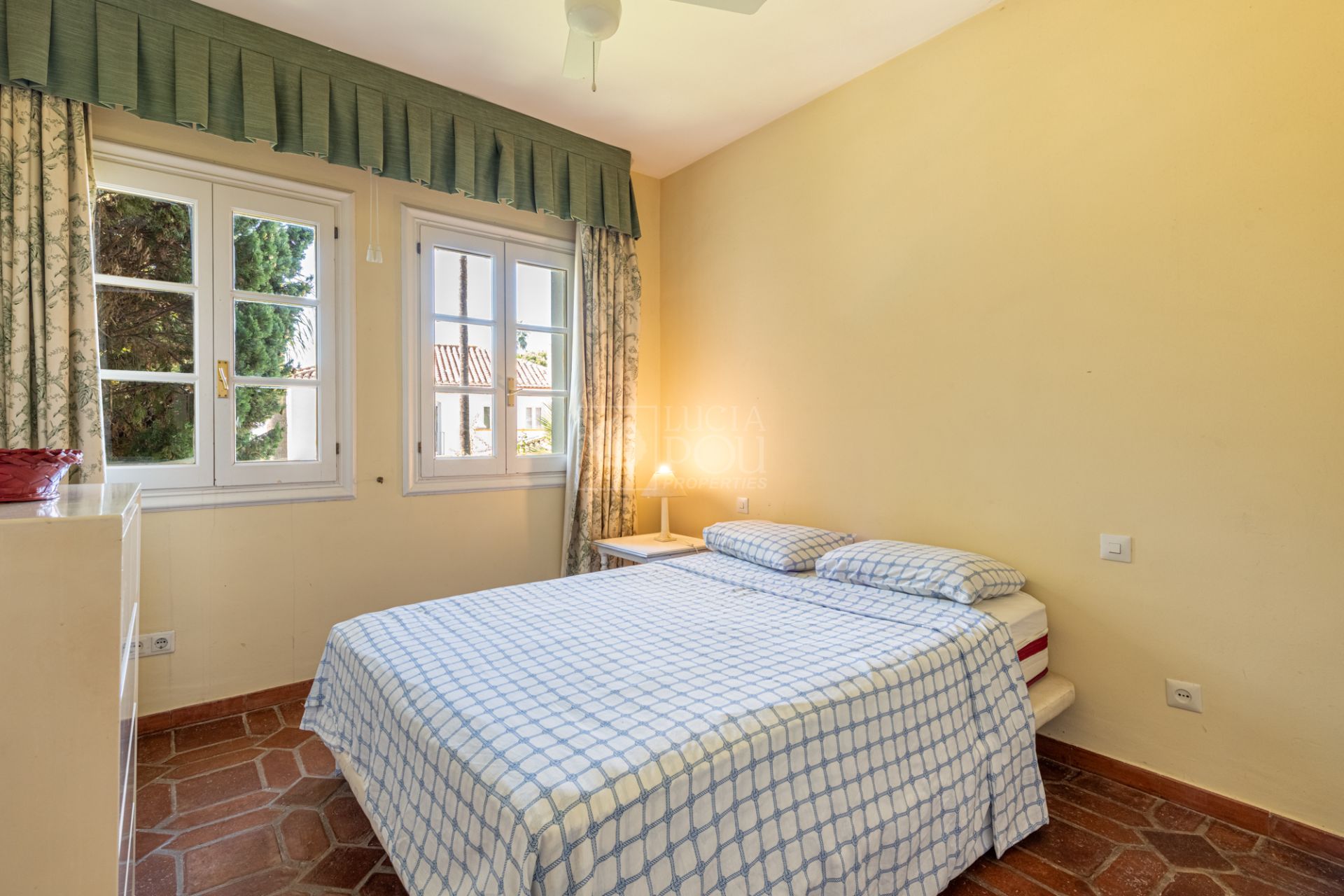 Villa  en Beach Side New Golden Mile, Estepona Este, Estepona
