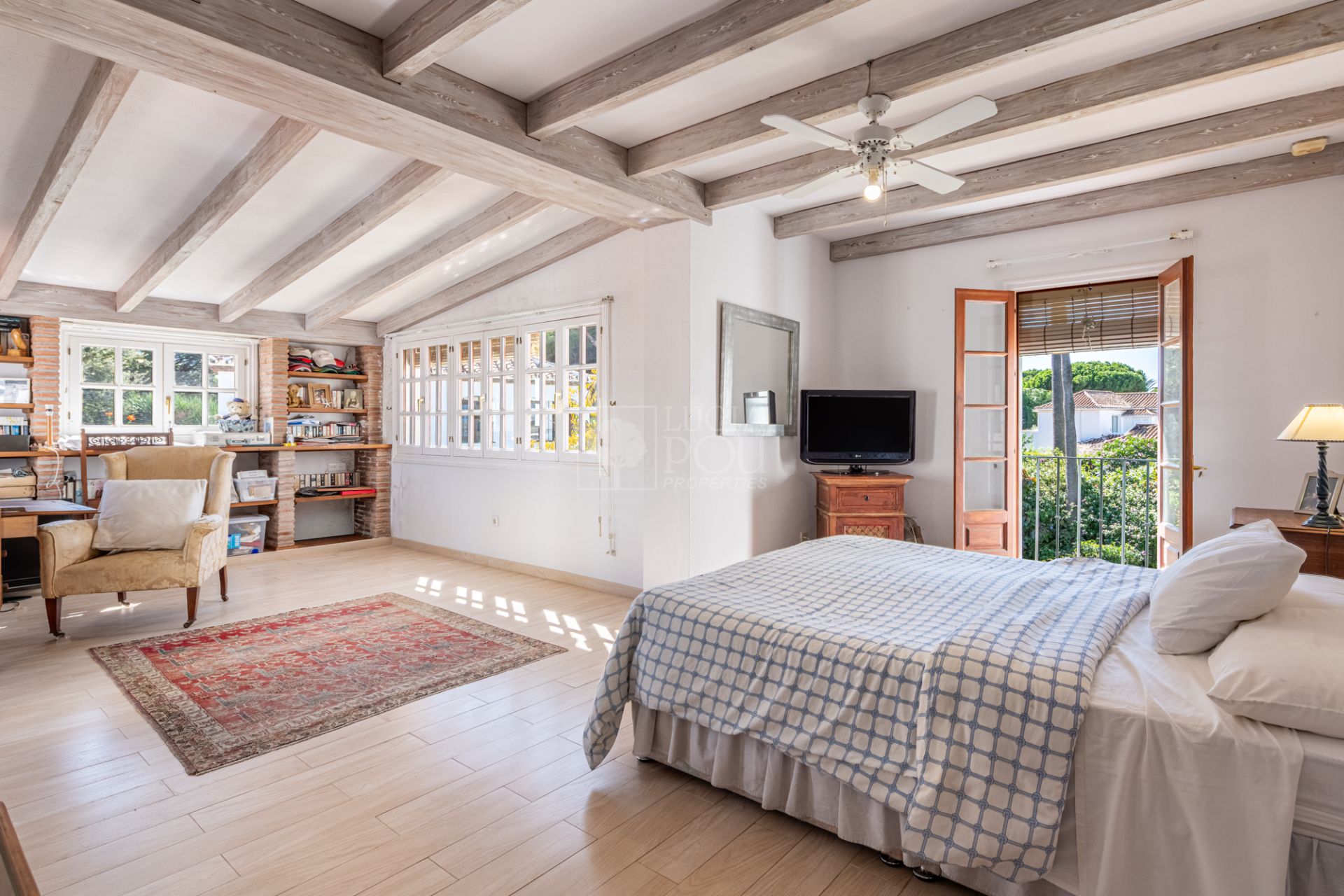 Villa  en Beach Side New Golden Mile, Estepona Este, Estepona