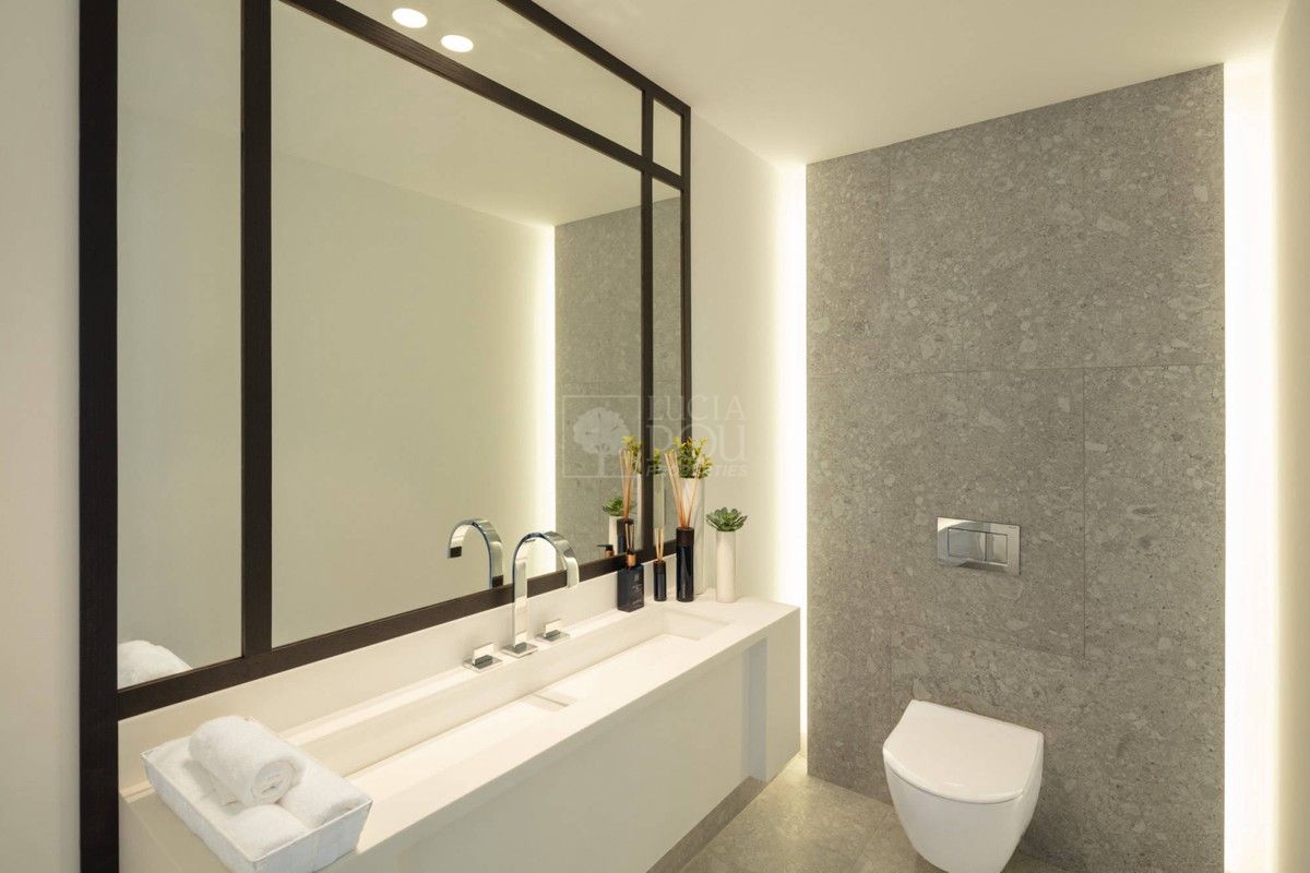 Villa  in Nueva Andalucia, Marbella