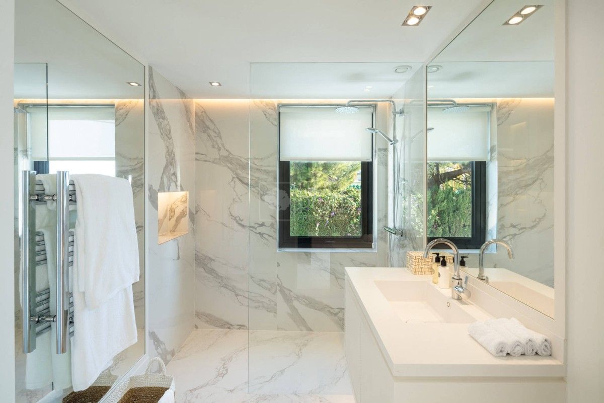 Villa  in Nueva Andalucia, Marbella