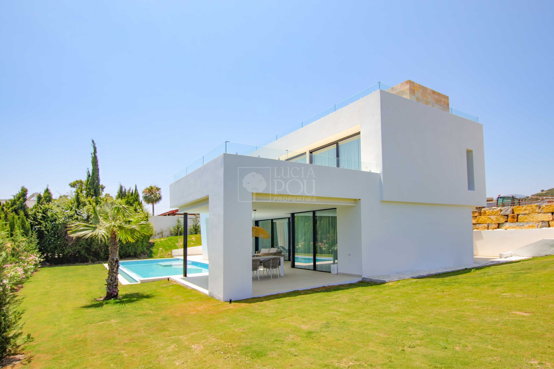 Villa  in Estepona