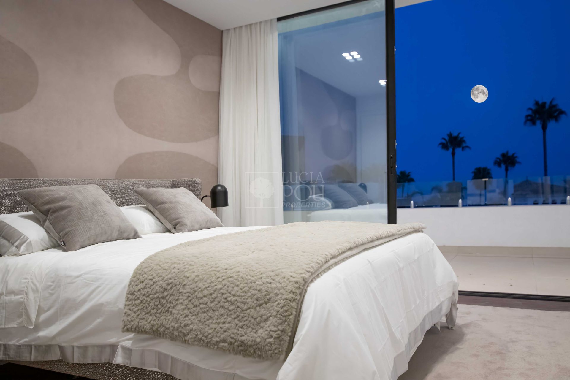Villa  in Estepona