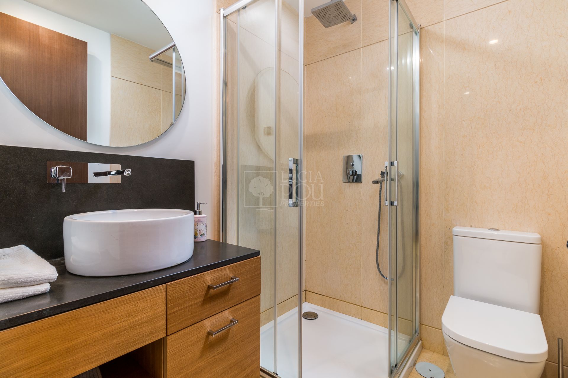 Apartment  in New Golden Mile, Estepona East, Estepona