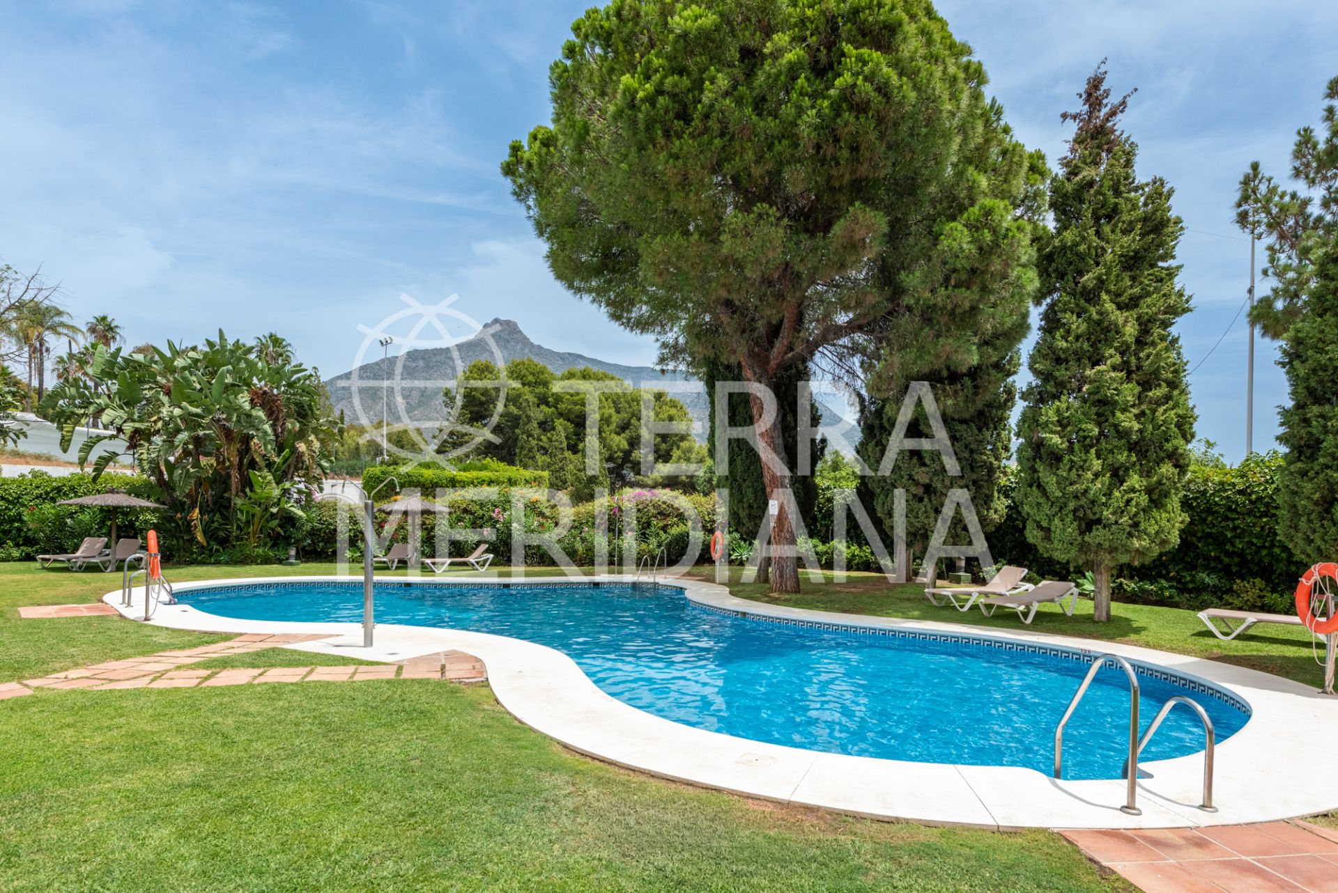 Apartment in Marbella Golden Mile, Marbella