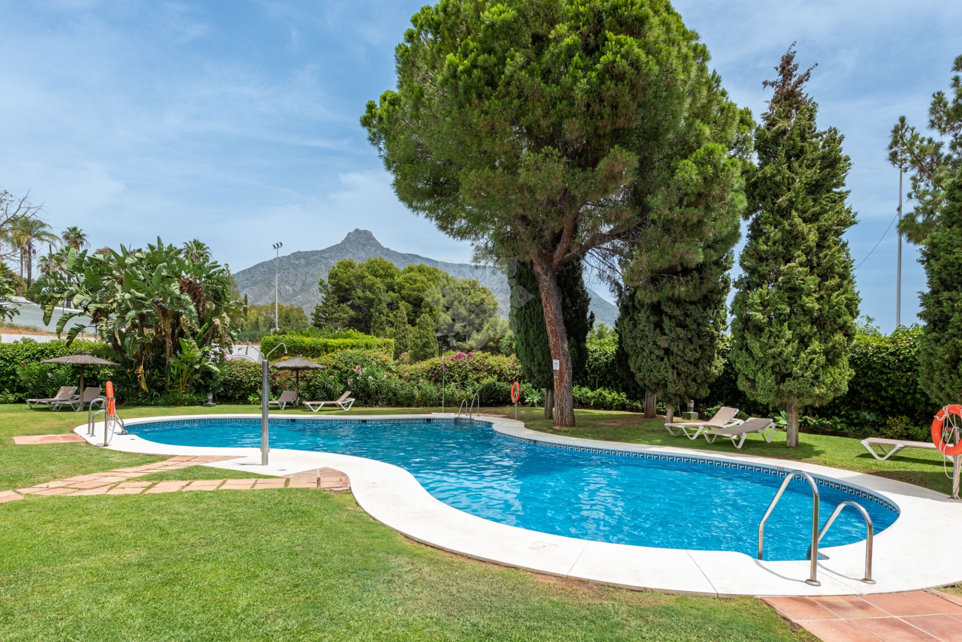 Apartment in Marbella Golden Mile, Marbella