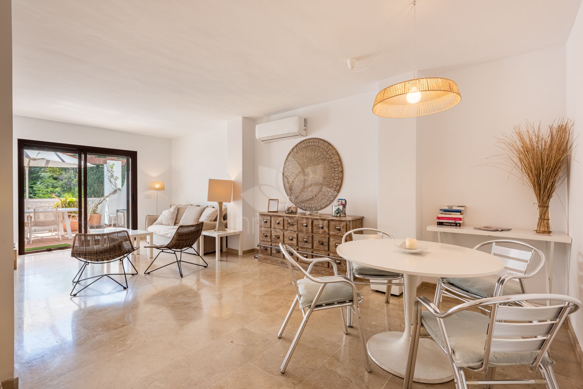 Apartamento en Coto Real, Marbella