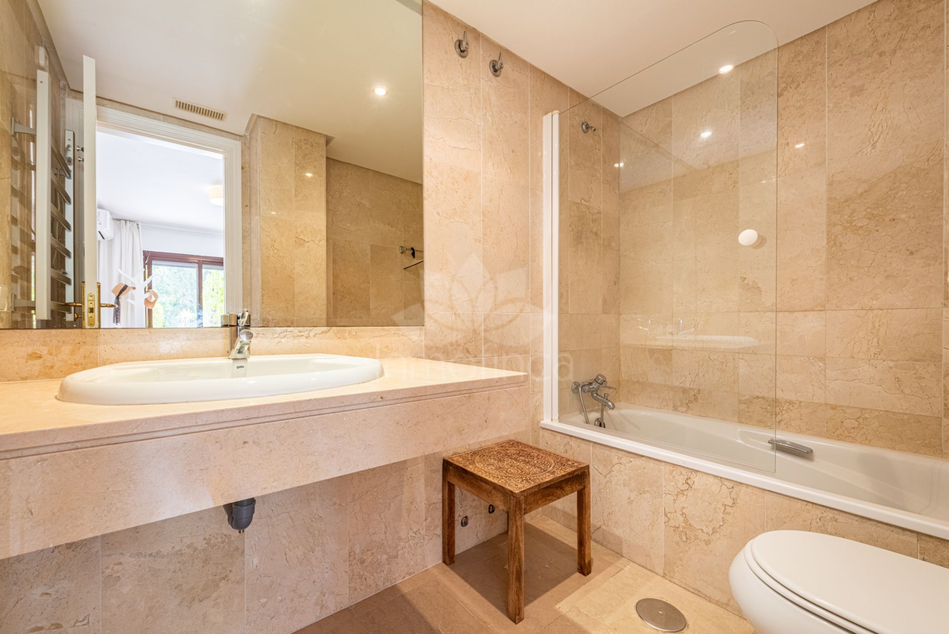 Apartamento en Coto Real, Marbella
