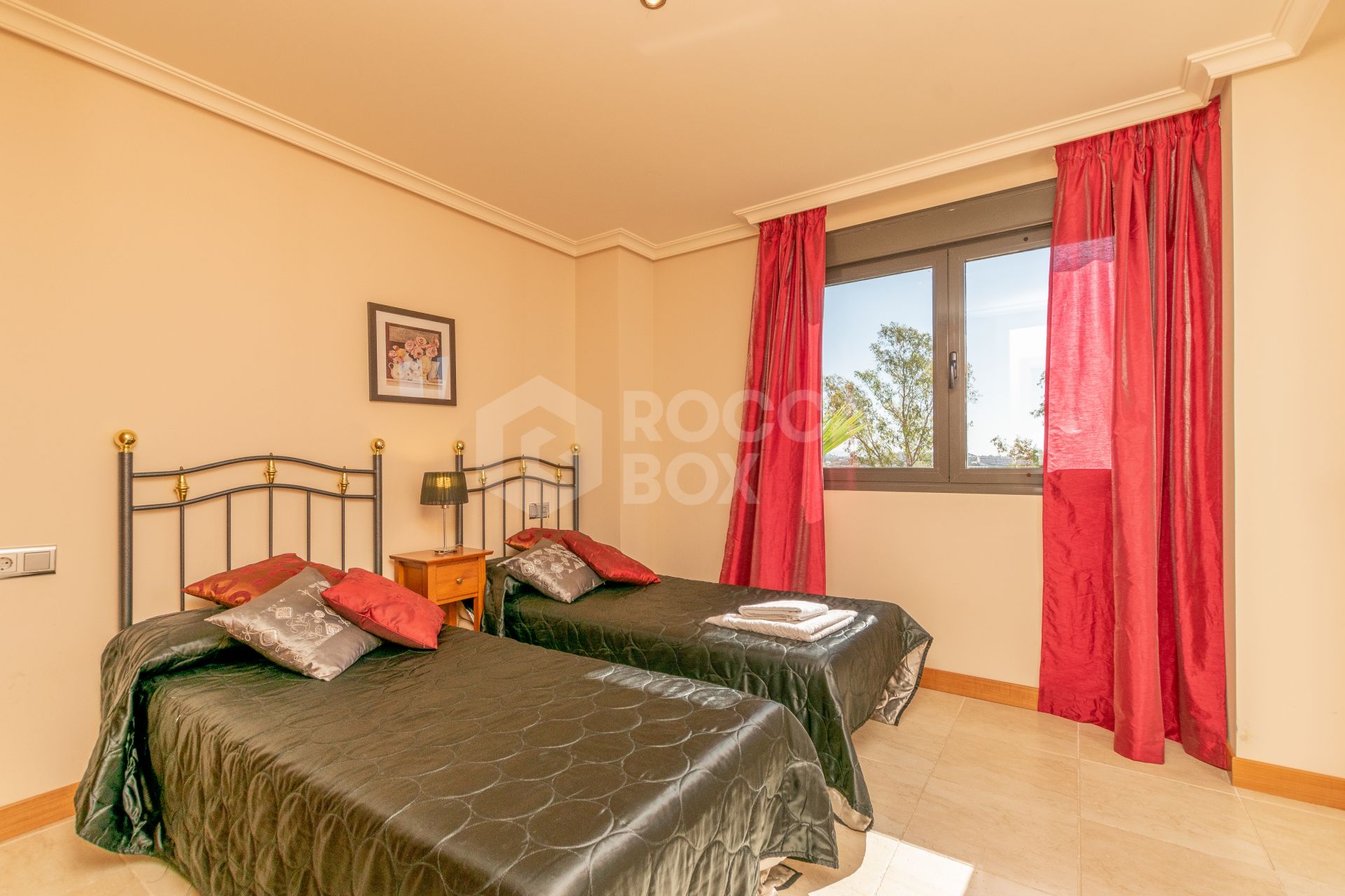 Apartment, terrace, swimming pool, golf, 2 bedrooms, Estepona, La Resina, Selwo.