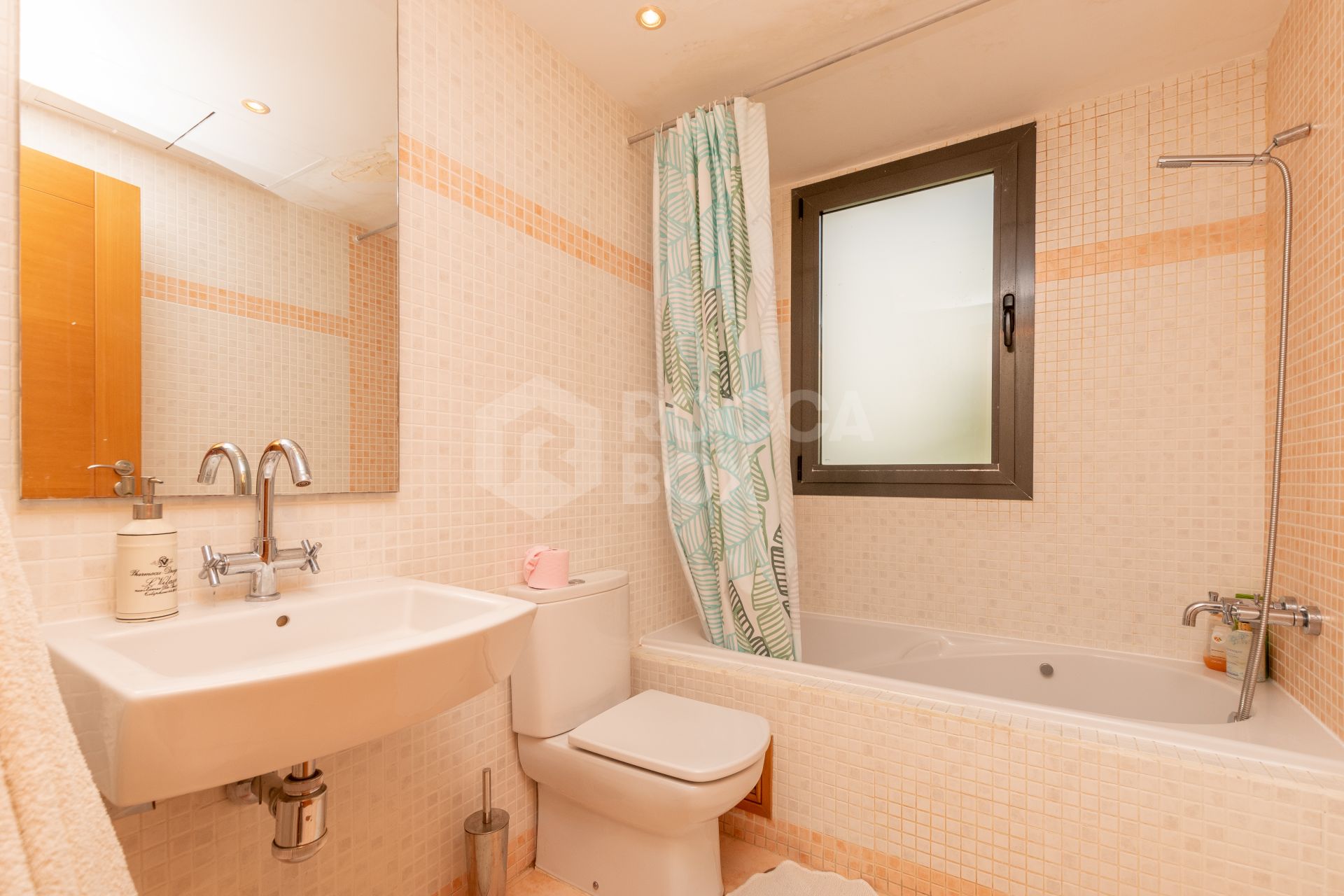 Apartment, terrace, swimming pool, golf, 2 bedrooms, Estepona, La Resina, Selwo.