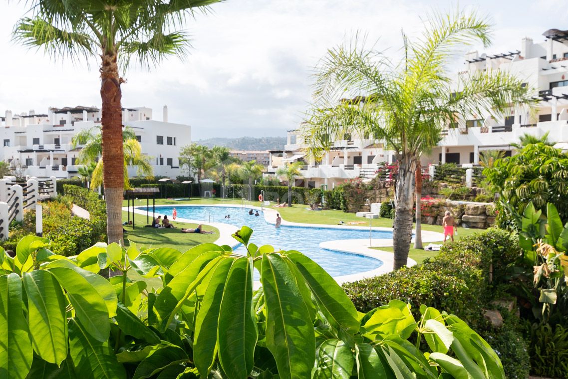 Apartment, terrace, swimming pool, golf, 2 bedrooms, Estepona, La Resina, Selwo.