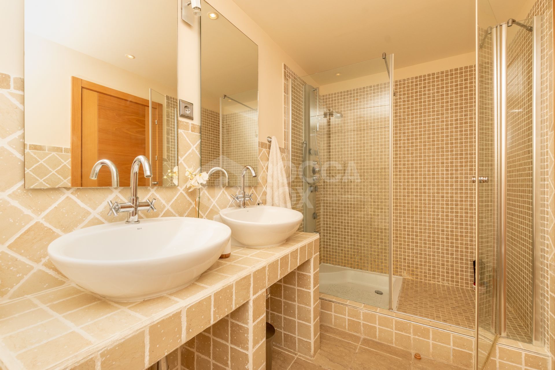 Apartment, terrace, swimming pool, golf, 2 bedrooms, Estepona, La Resina, Selwo.