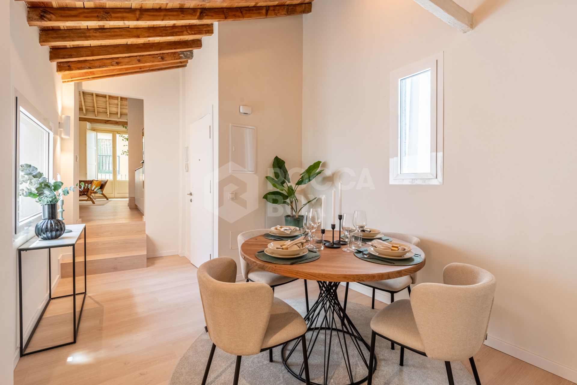 Luxury duplex penthouse in Historic Building with privat roof terraces on a quiet street in the historical quarters of Malaga City