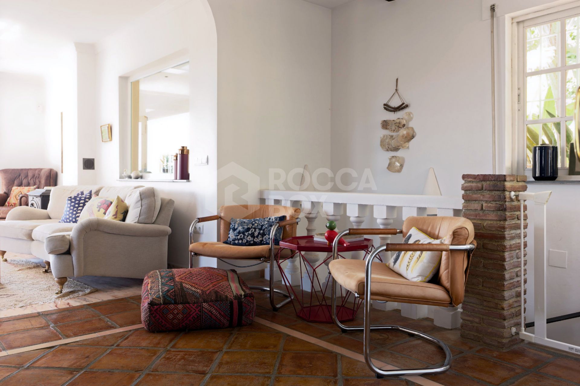 Lovely 5-bedroom villa with separate apartment in Torremuelle