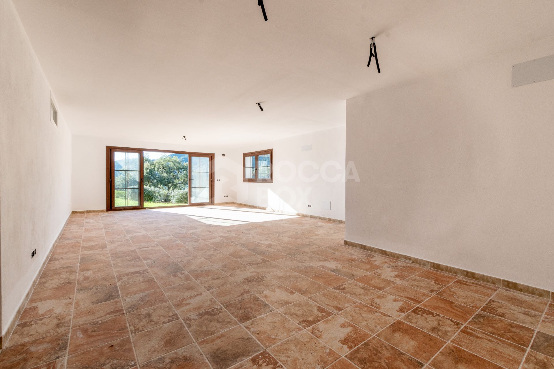 Fantastic, new built luxury country villa with beautiful views