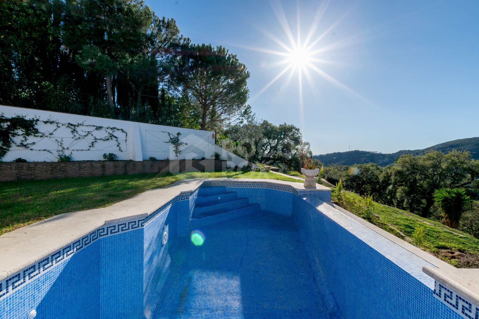 Fantastic, new built luxury country villa with beautiful views