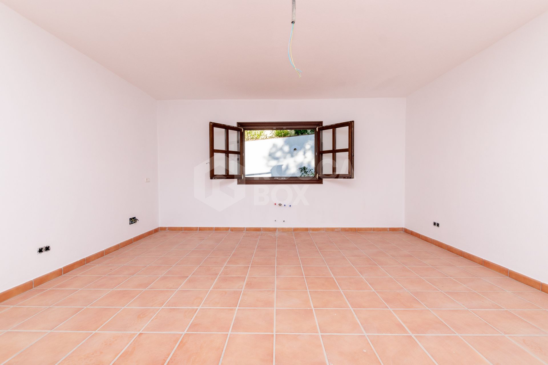 Fantastic, new built luxury country villa with beautiful views