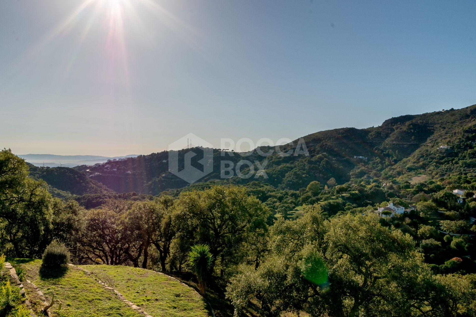 Fantastic, new built luxury country villa with beautiful views