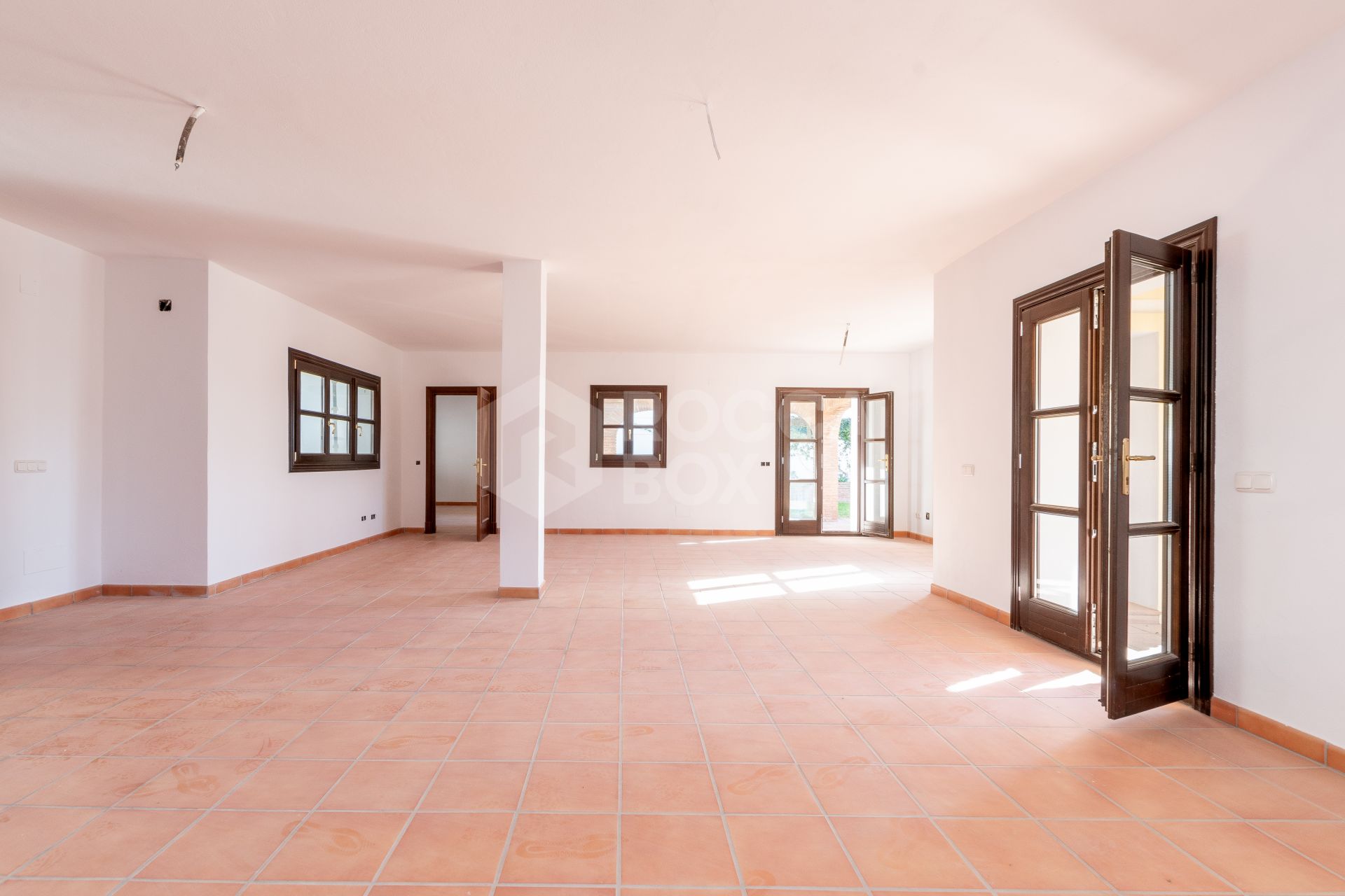 Fantastic, new built luxury country villa with beautiful views