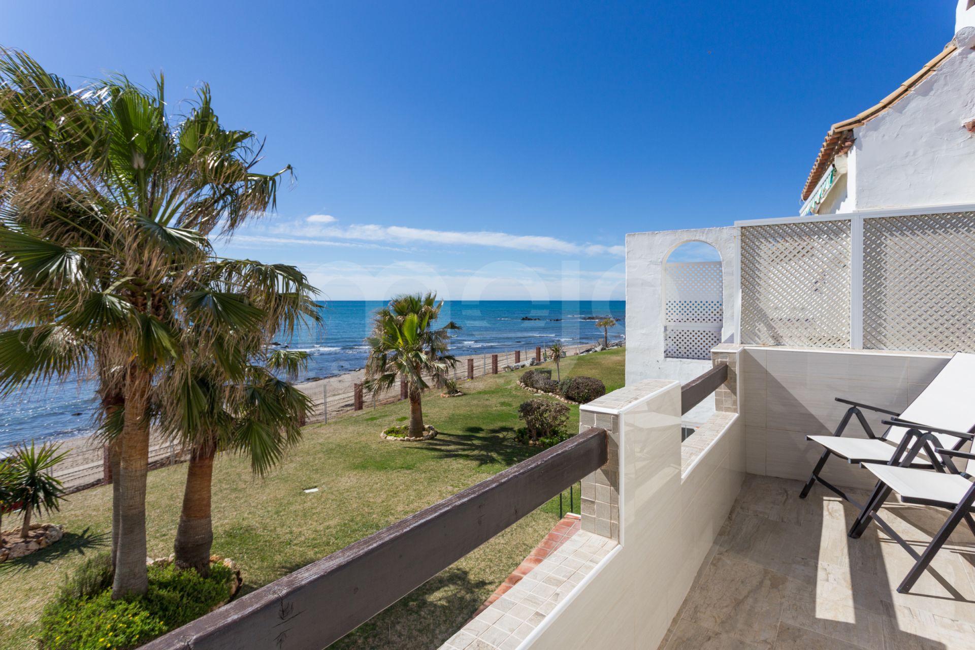 Duplex penthouse aan het strand in Calahonda