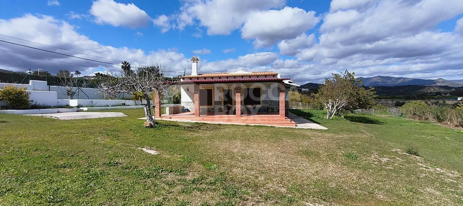 Beautiful, large country villa with beautiful sea views