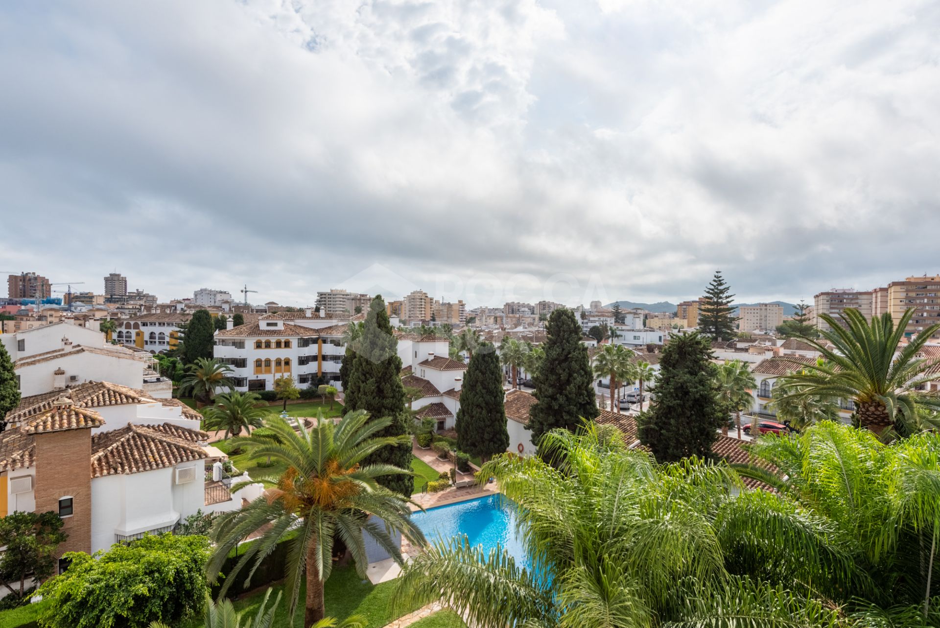 Unique opportunity! Luxurious Penthouse in Puebla Lucia, Fuengirola