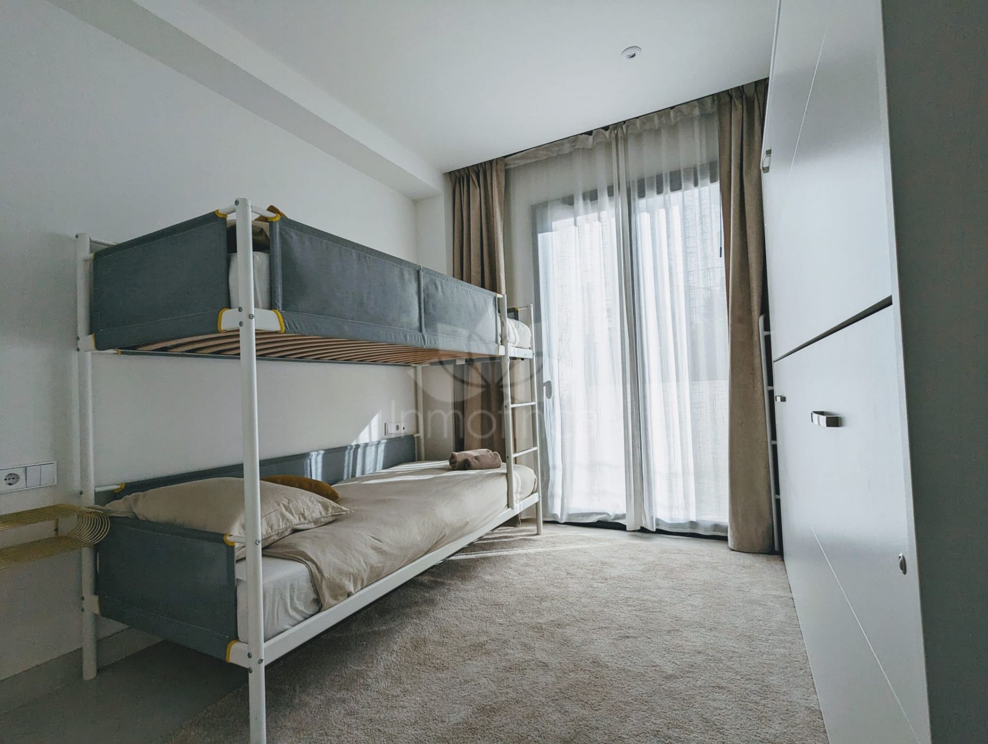 Apartamento Planta Baja en El Higueron, Fuengirola