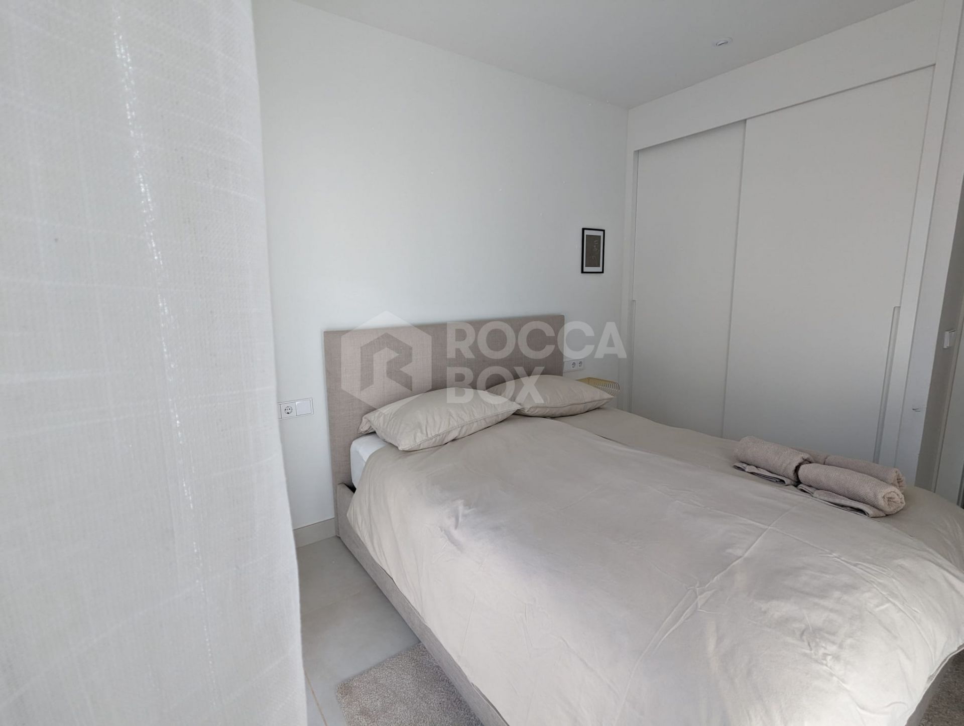 Luxury 3 bed garden villa in Higuerón West with Tourist Licence