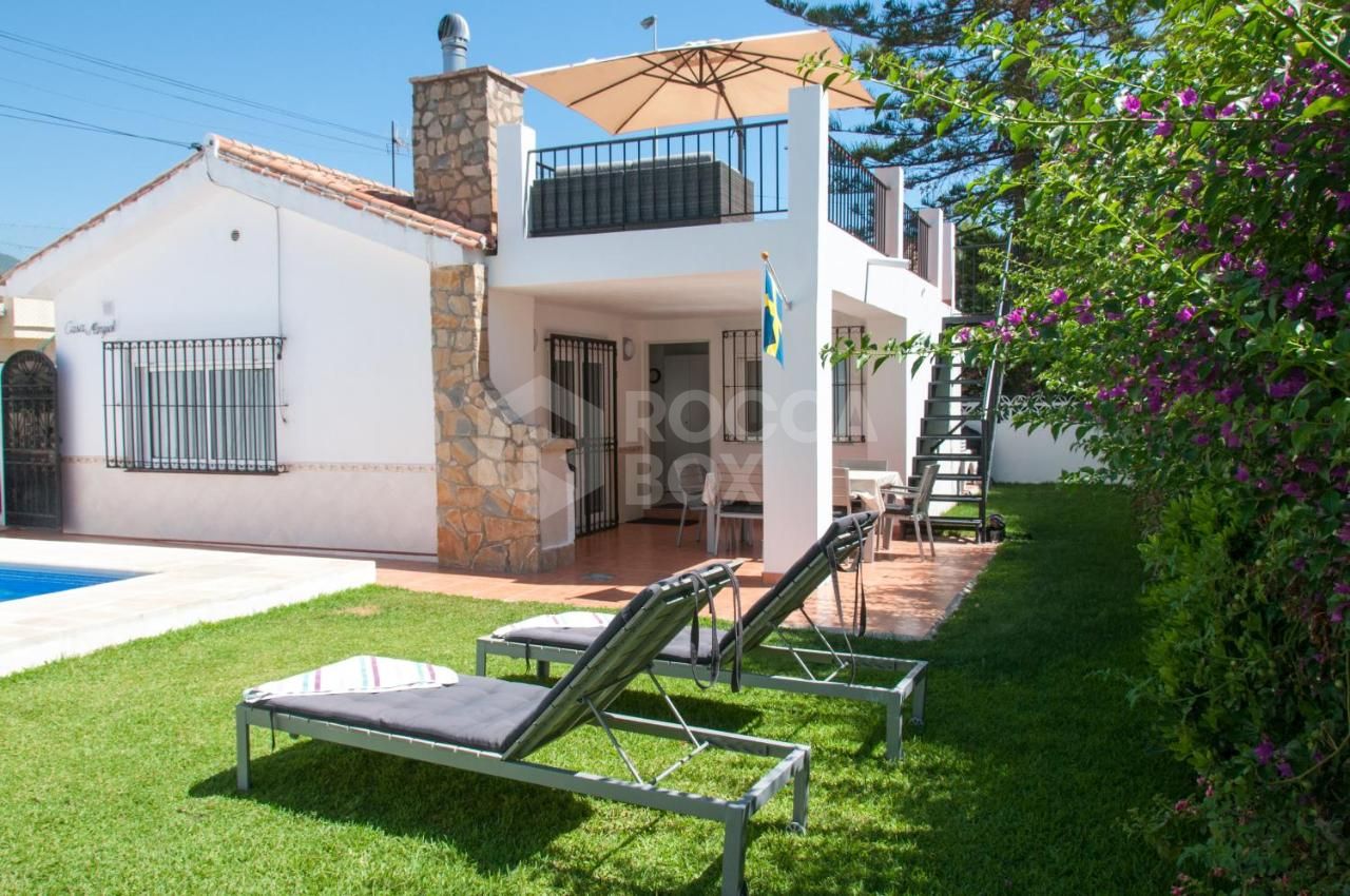 Charming 3-Bedroom Villa in Los Boliches, Fuengirola