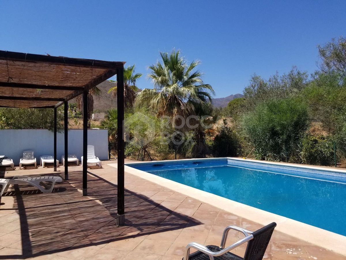 Stunning Finca with massive plot - Ideal for a Retreat in La Cala de Mijas Area