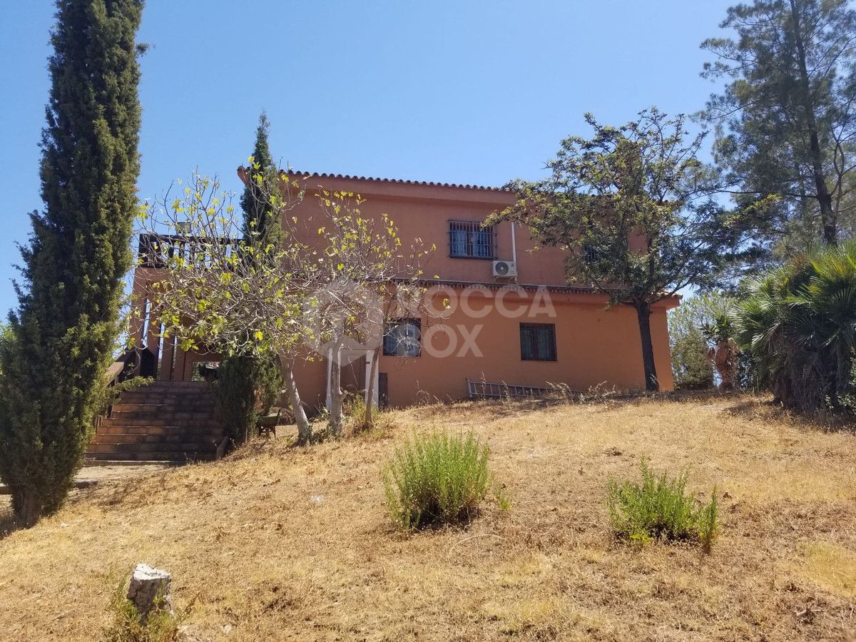 Stunning Finca with massive plot - Ideal for a Retreat in La Cala de Mijas Area