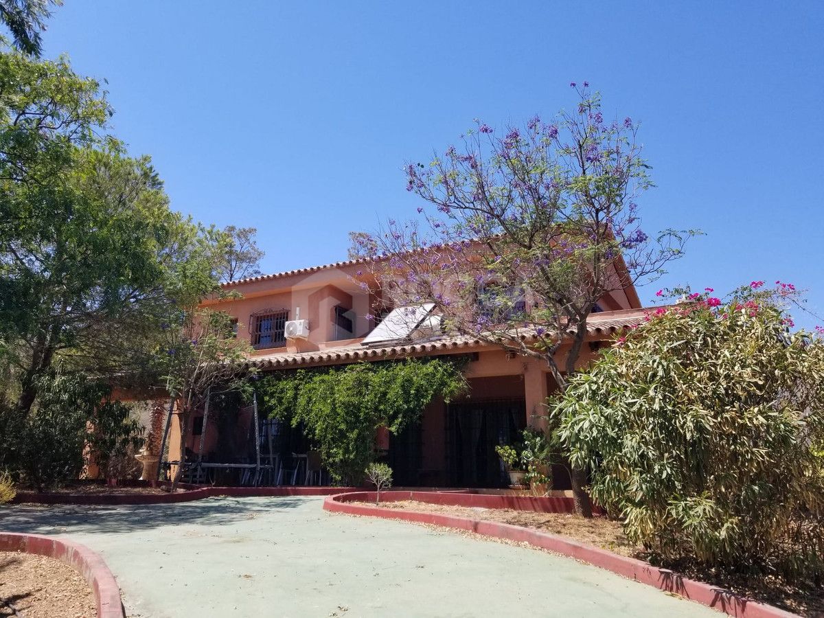 Stunning Finca with massive plot - Ideal for a Retreat in La Cala de Mijas Area