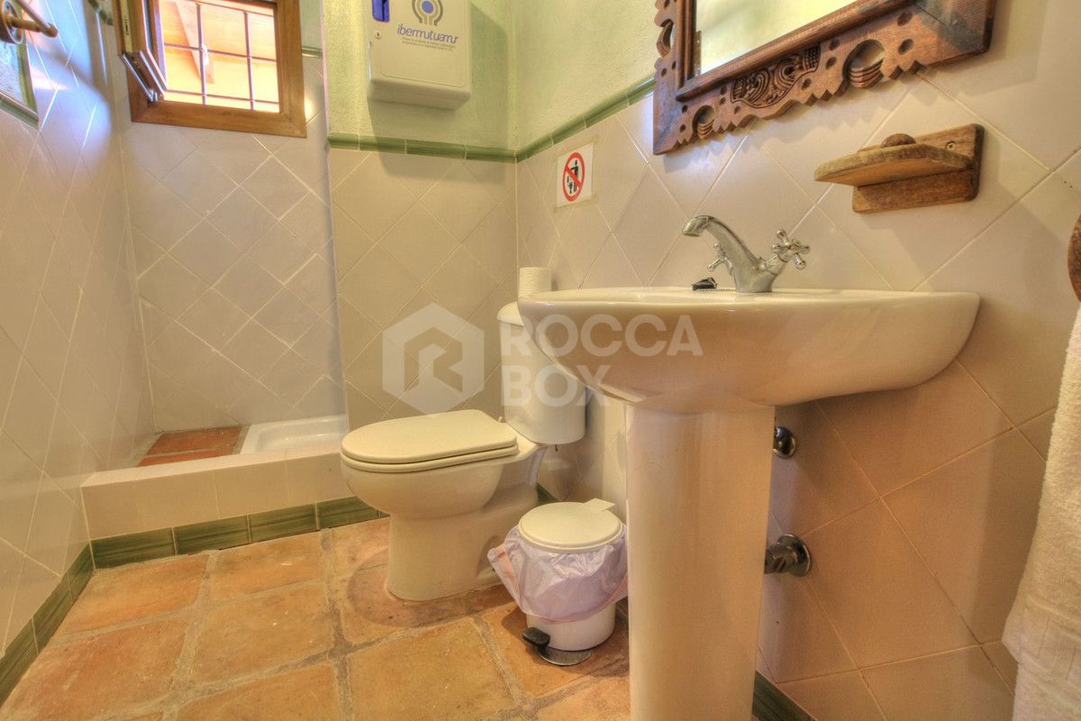 Stunning Finca with massive plot - Ideal for a Retreat in La Cala de Mijas Area