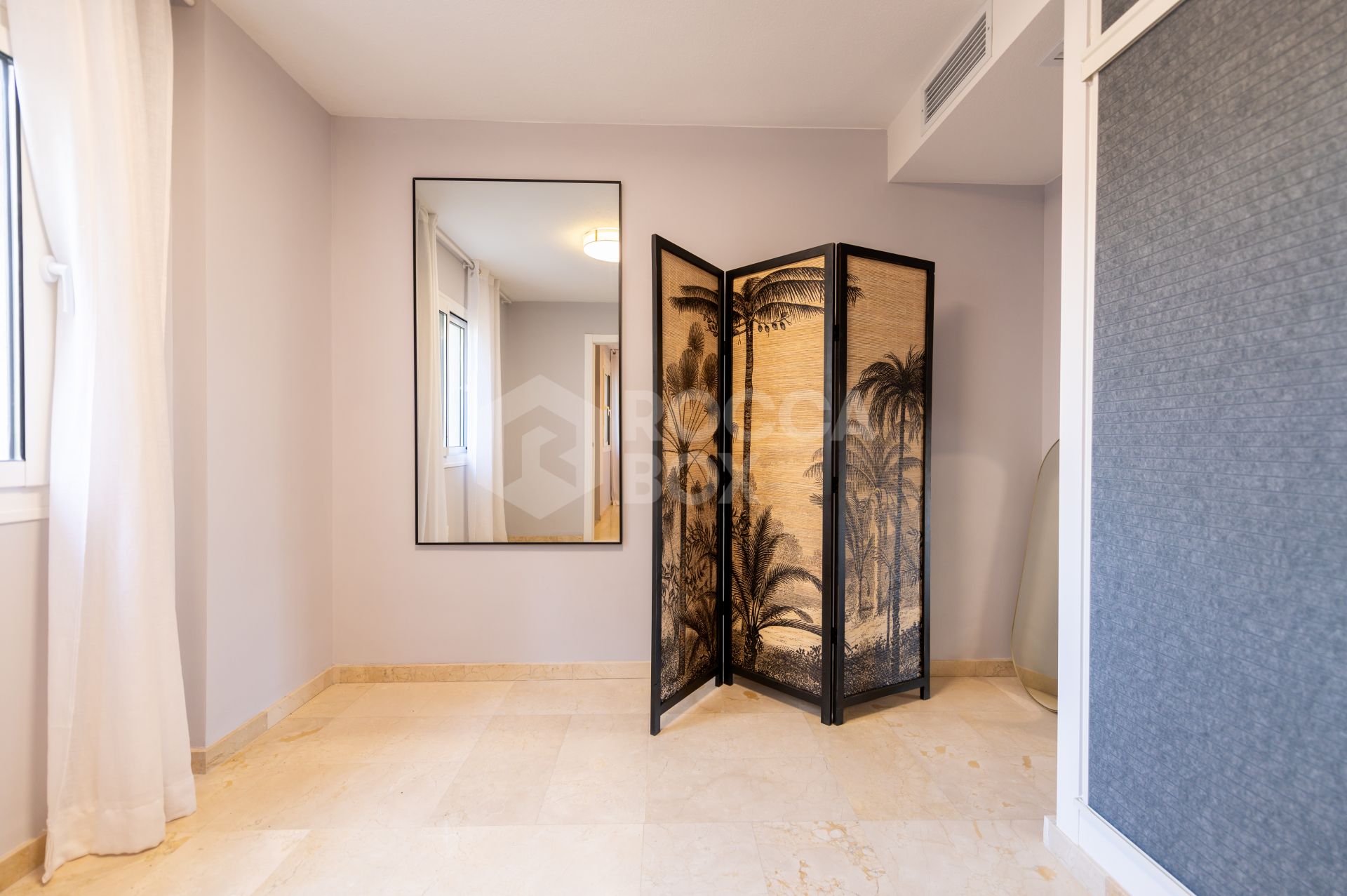 Renovated 3-bedroom Apartment in the Heart of Marbella, 100 Meters from the Beach