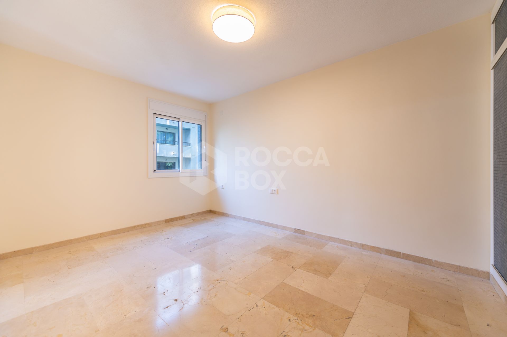 Renovated 3-bedroom Apartment in the Heart of Marbella, 100 Meters from the Beach