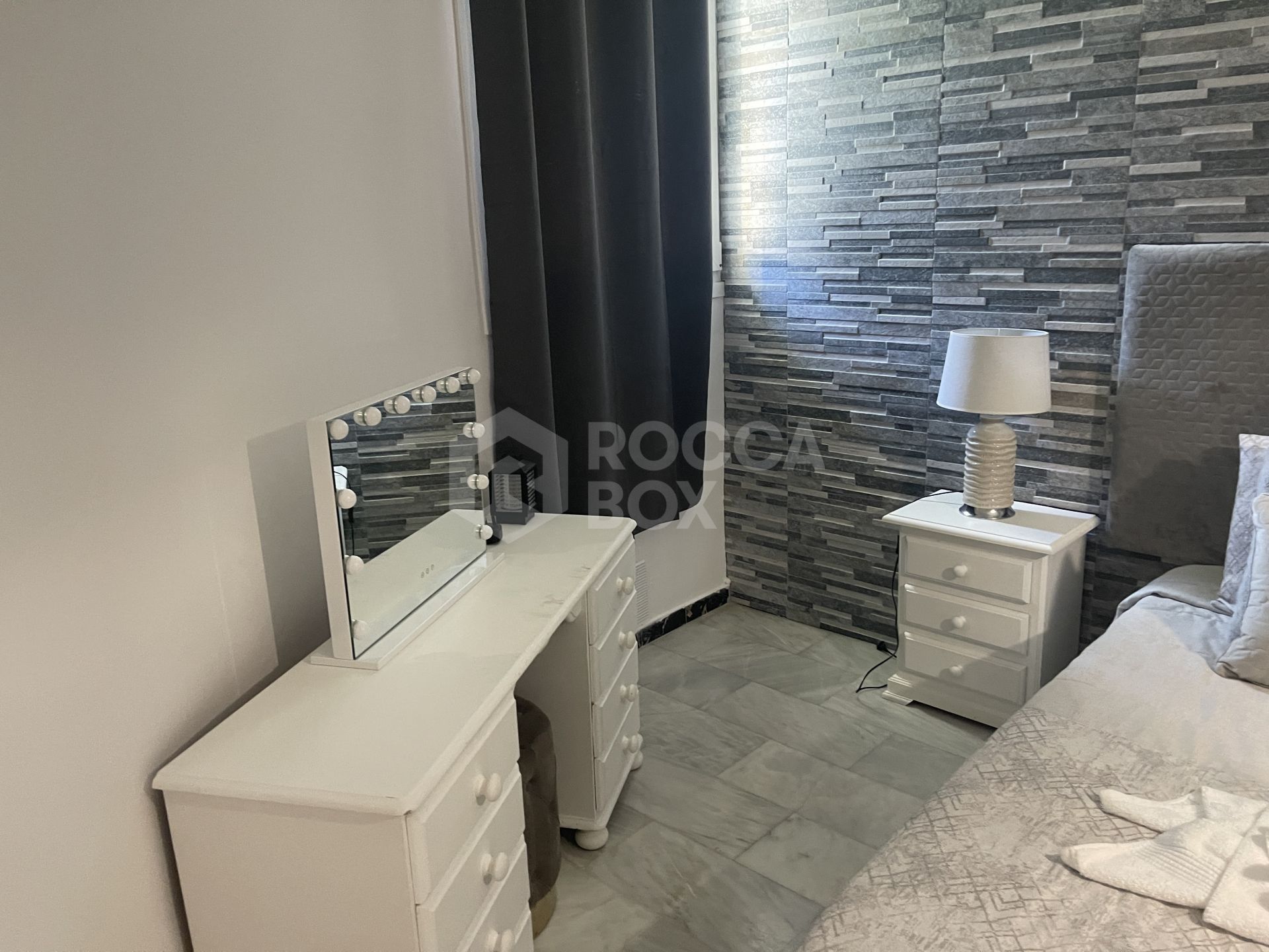 Private 6 bed family villa in excellent location with large pool and great rental opportunities.