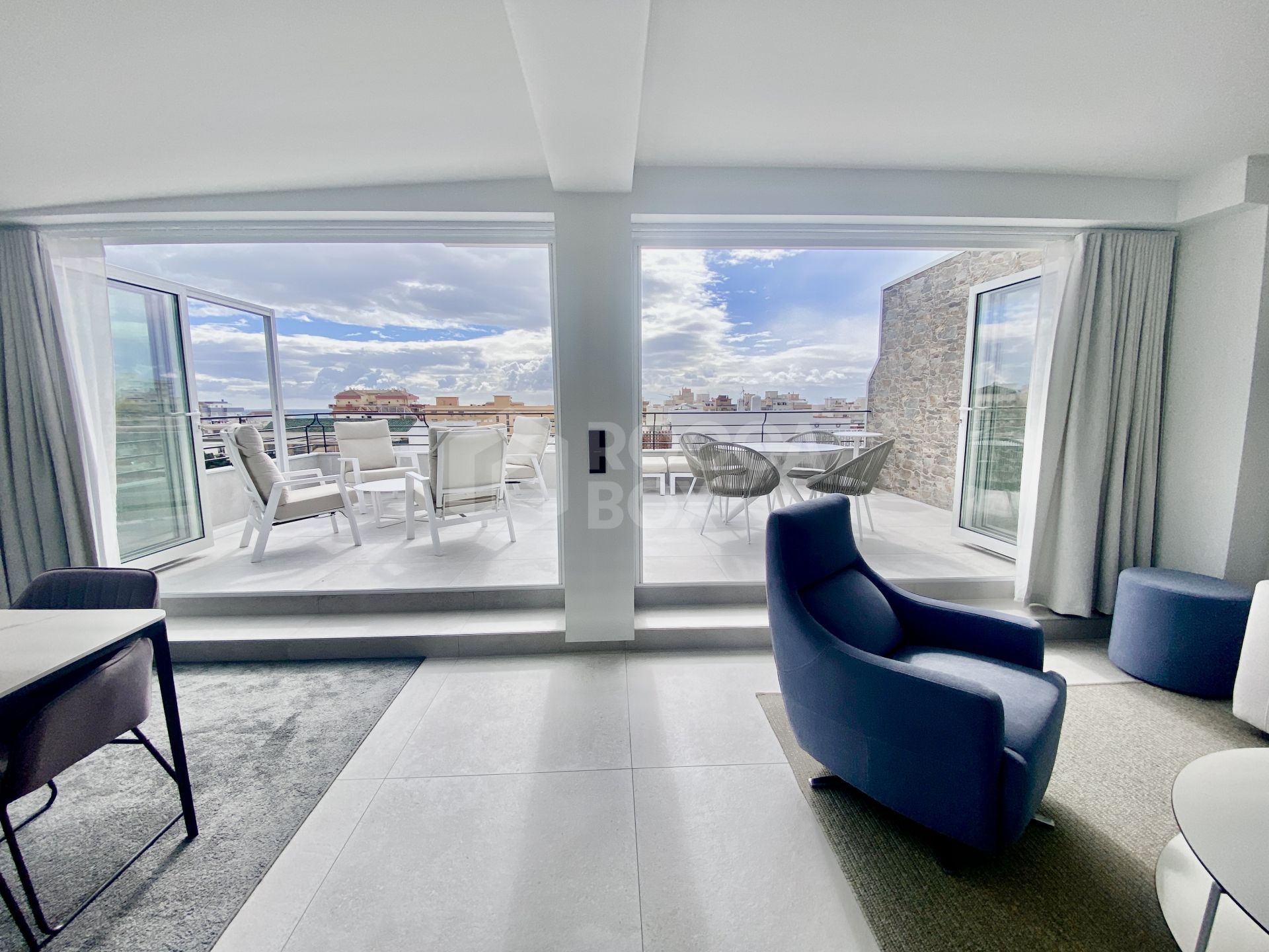 Unique Luxury 4-Bedroom Penthouse in Fuengirola Centro