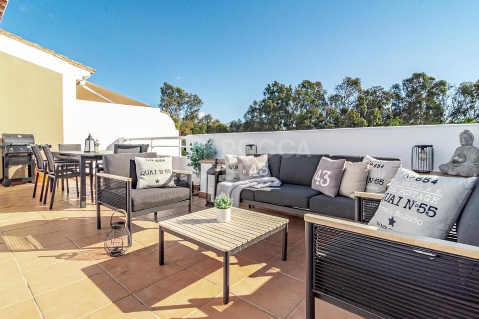 Duplex Penthouse for sale in Cortijo del Mar, Estepona East