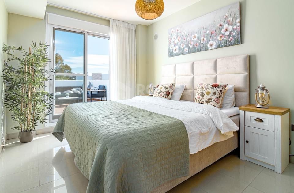 Duplex Penthouse for sale in Cortijo del Mar, Estepona East