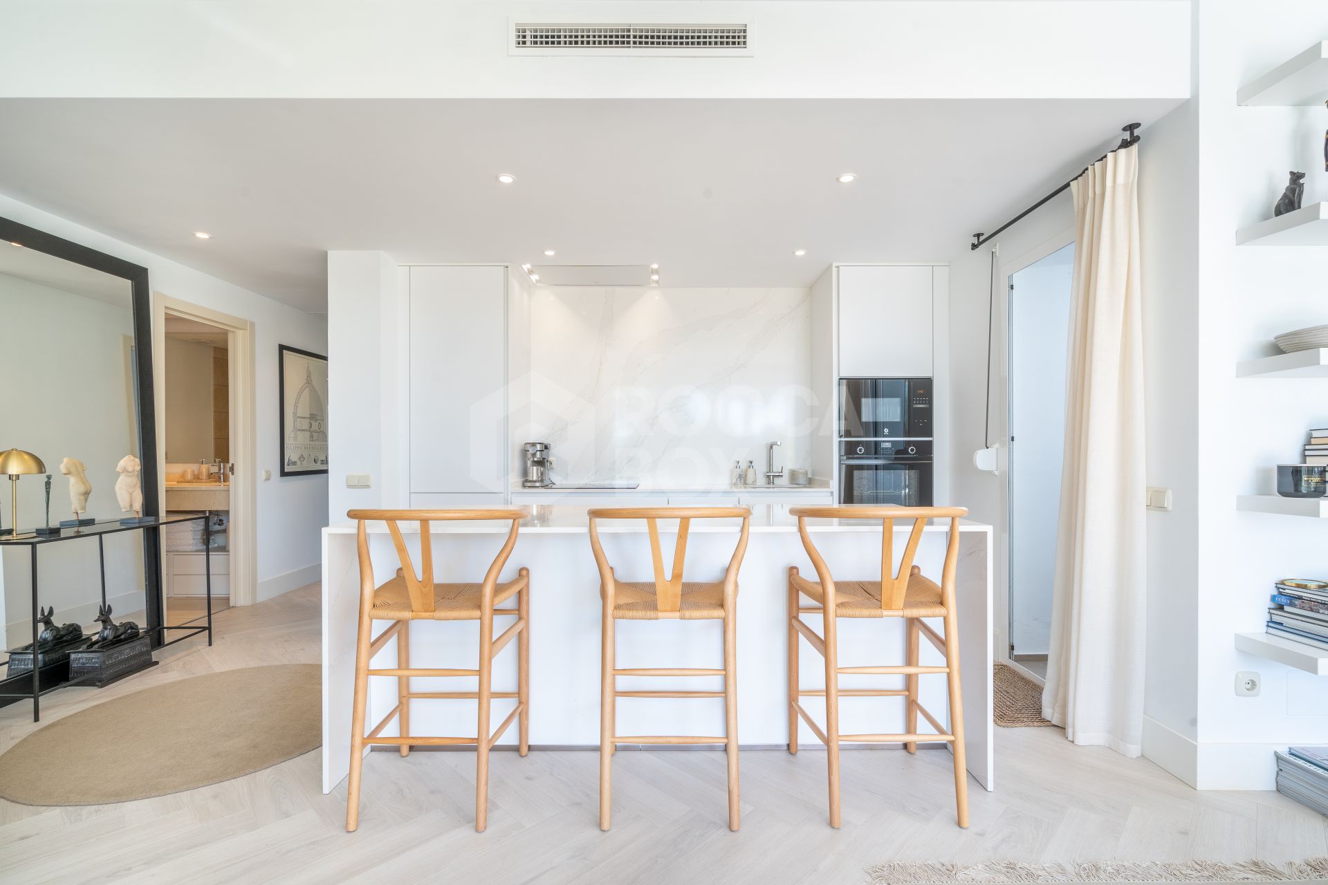 Beautiful new renovated apartment with a large garden in Alcazaba Lagoon