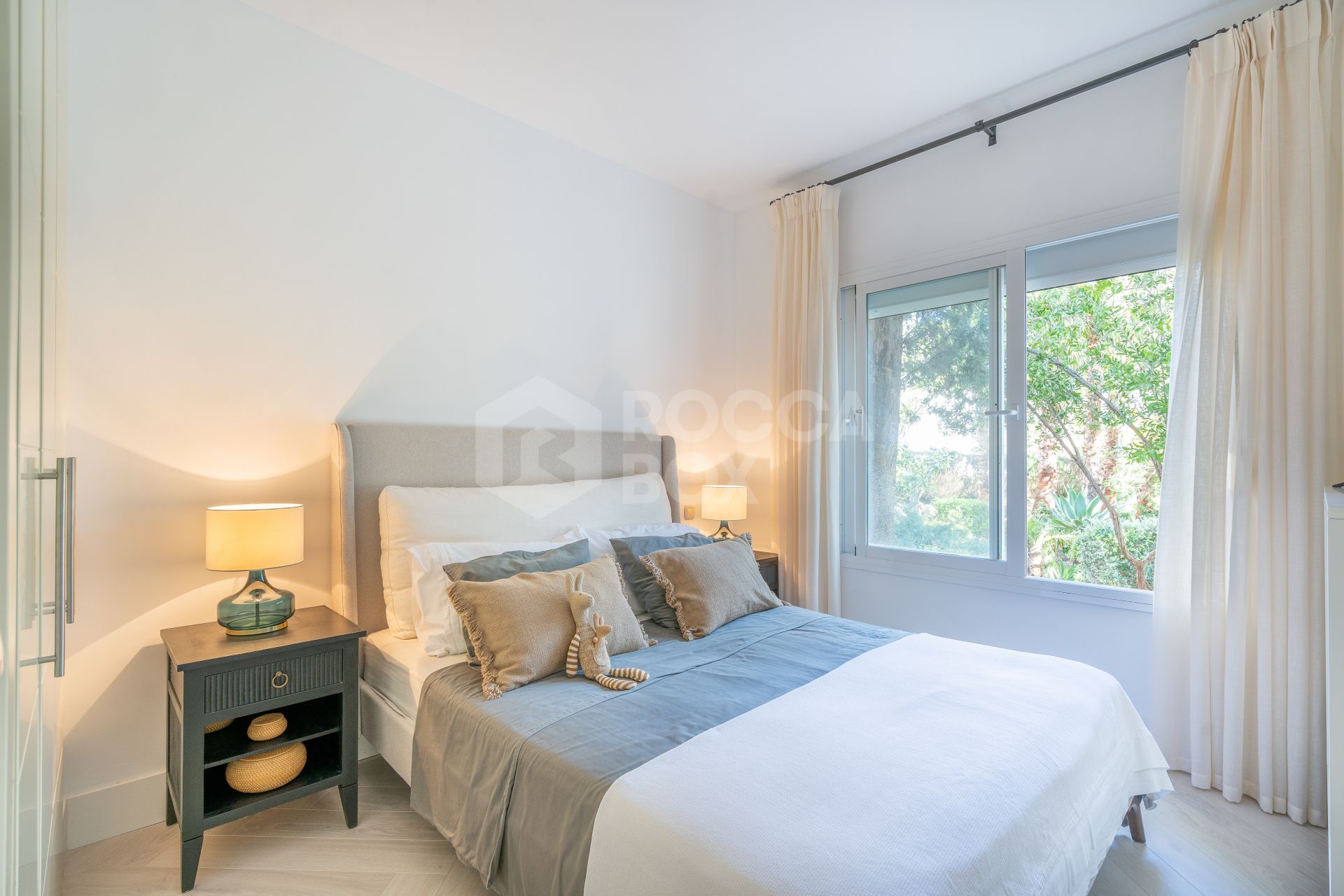 Beautiful new renovated apartment with a large garden in Alcazaba Lagoon