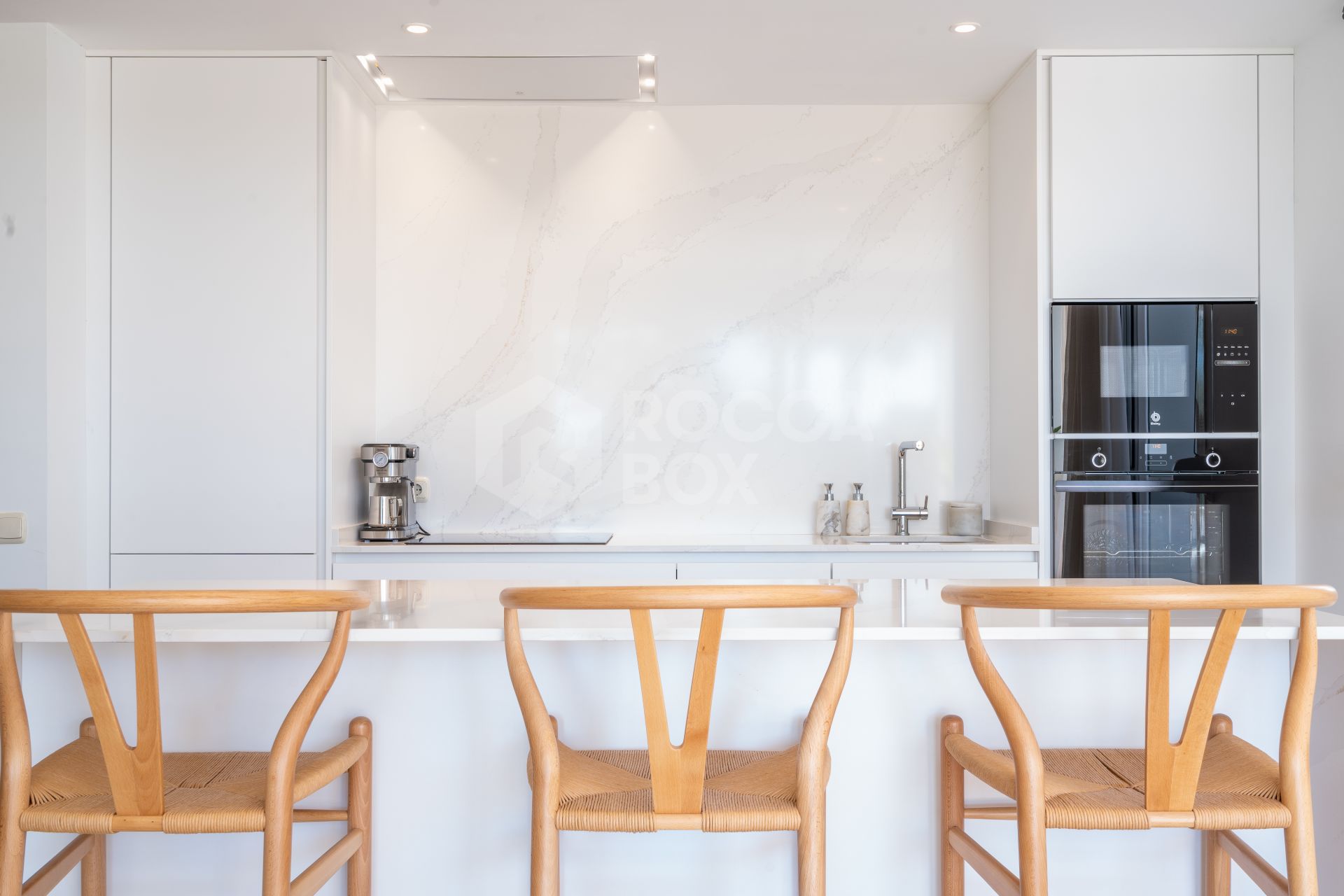 Beautiful new renovated apartment with a large garden in Alcazaba Lagoon