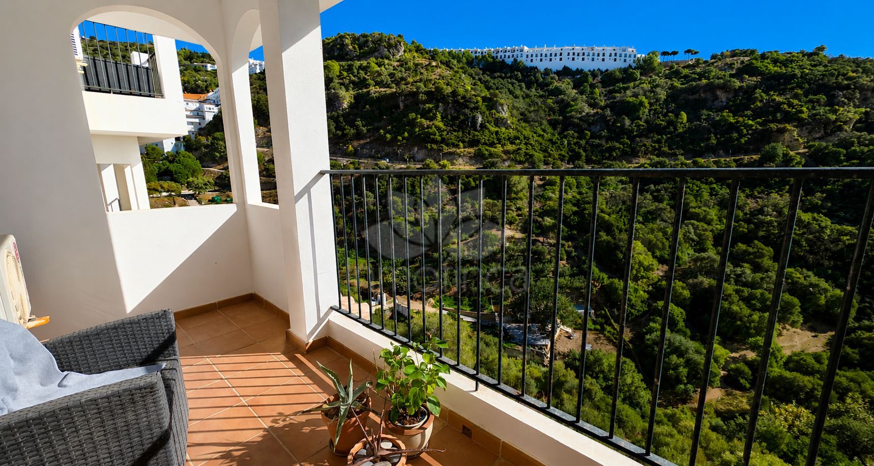 Semi Detached House in Casares Pueblo, Casares