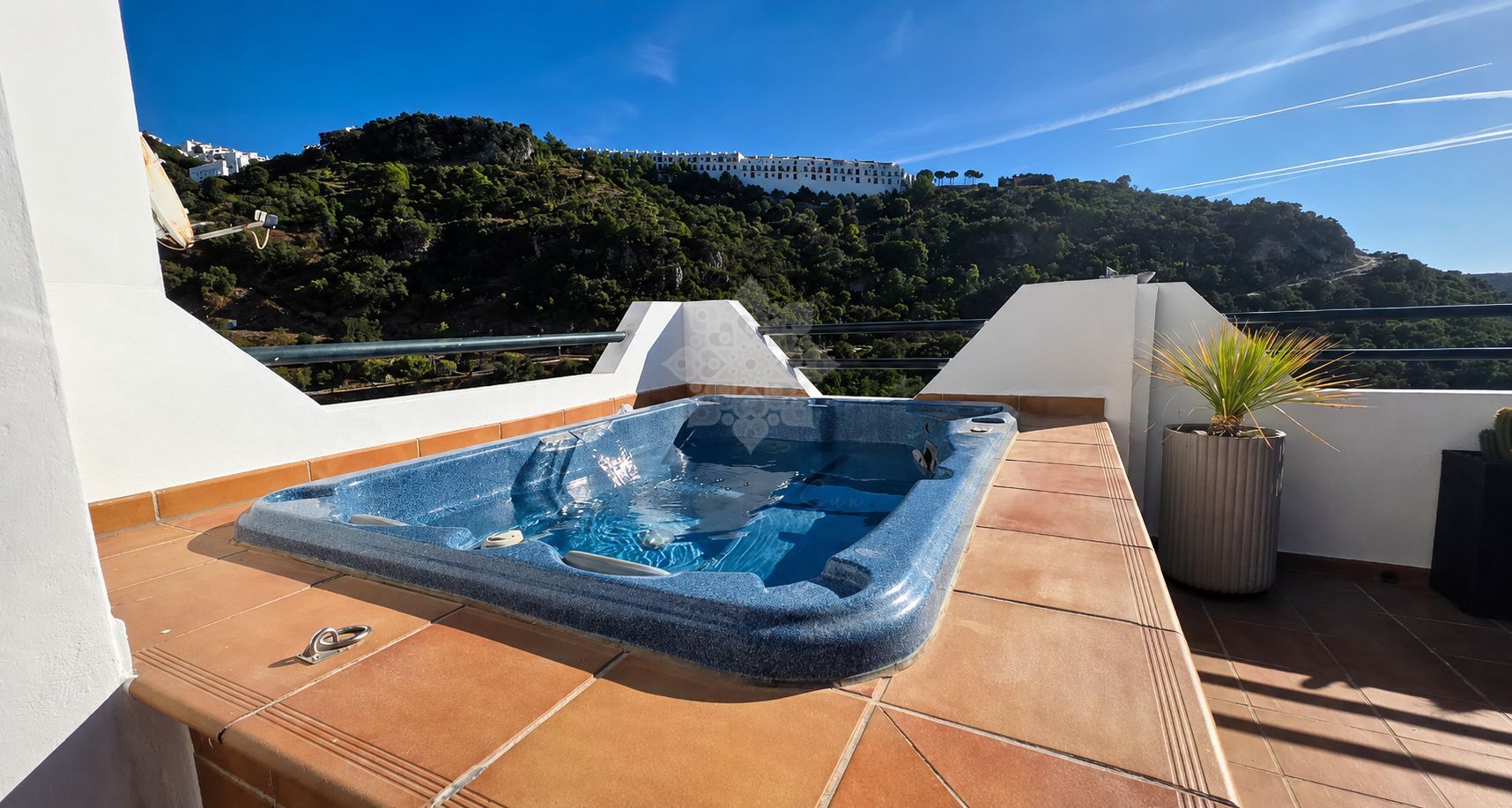 Semi Detached House in Casares Pueblo, Casares