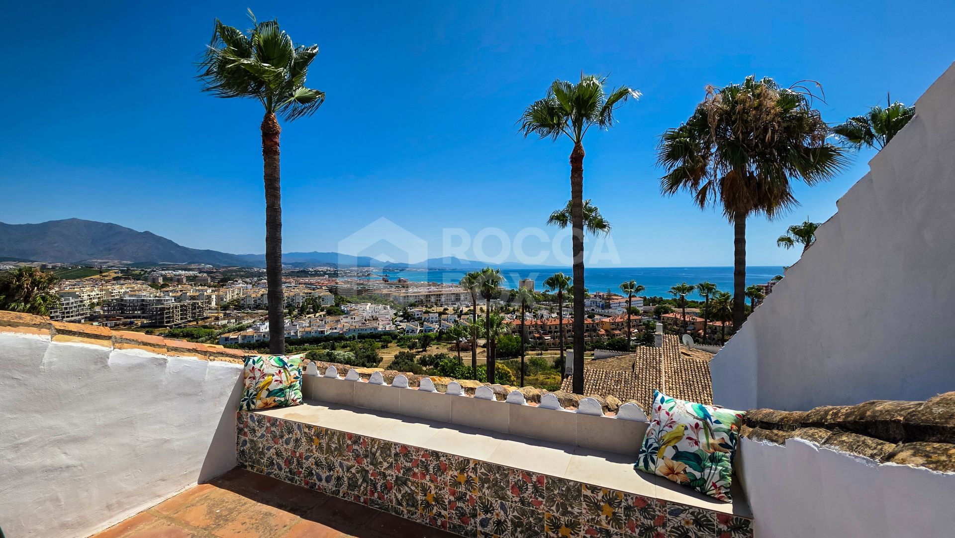 Townhouse with Breathtaking Panoramic Sea and Mountain Views in Las Brisas, La Duquesa