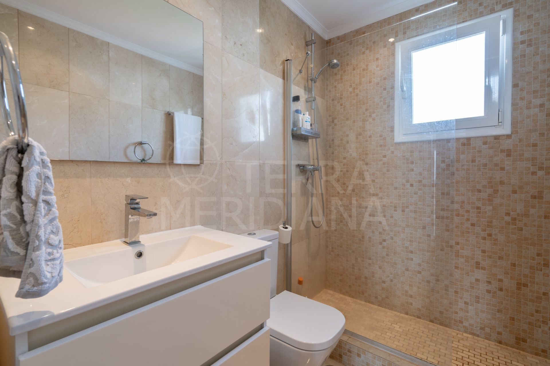 Penthouse in El Paraiso, Estepona